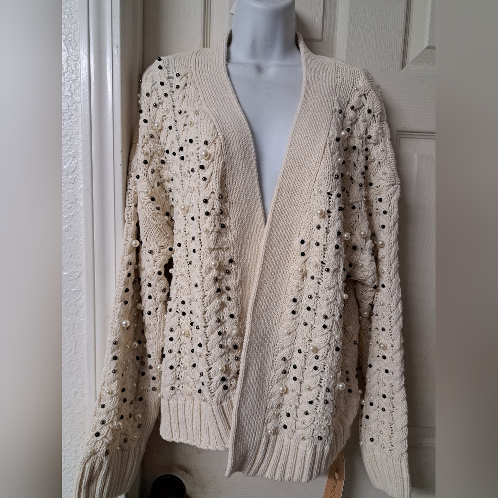 Black and white pearl  sweater